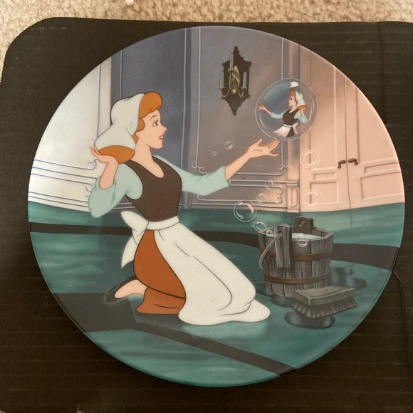 Limited Edition Cinderella Fine China - Picture 7 of 12